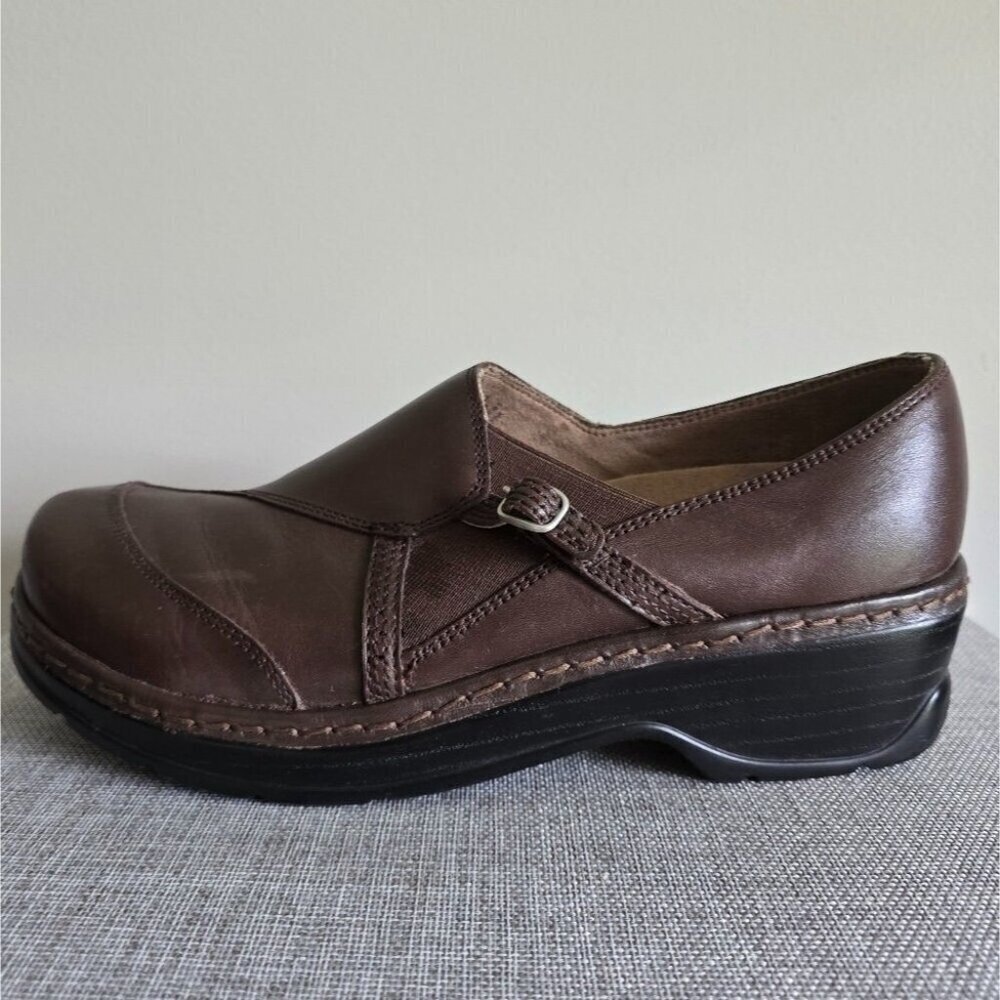 Klogs Clogs Women's Brown Uniform Work Shoes 11 Buckle Slip Resistant Nurse - Picture 5 of 11